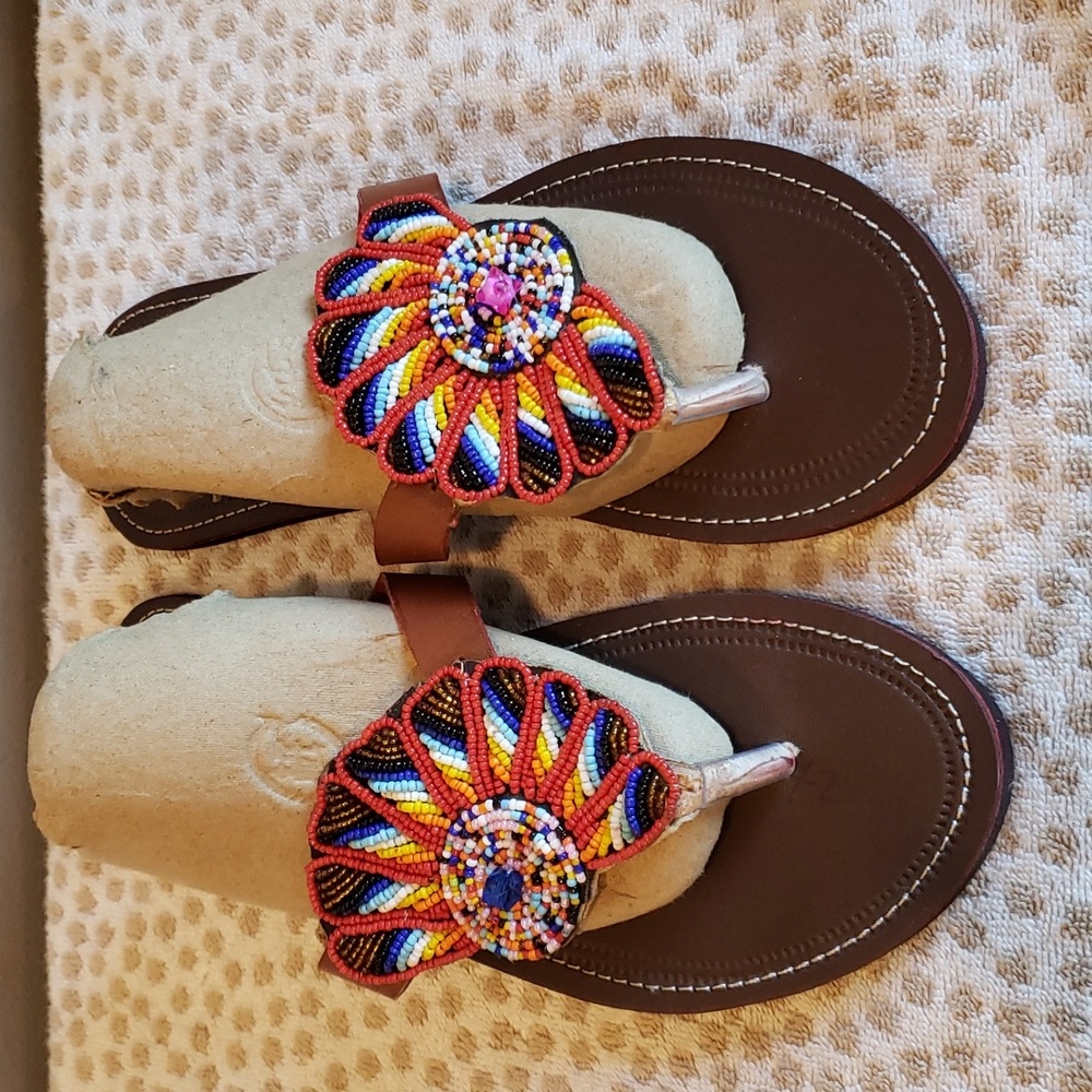 Beautiful Ladies Maasai Leather Sandals. Size 11 decorated with beads.